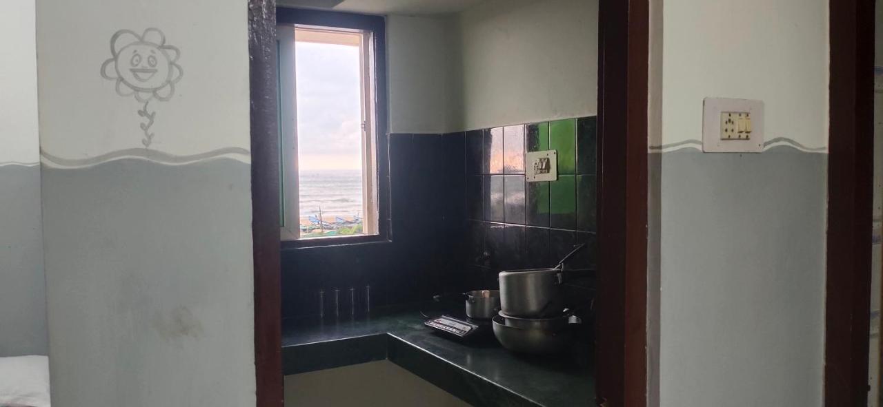 Nirman Beach Homestay Puri Buitenkant foto