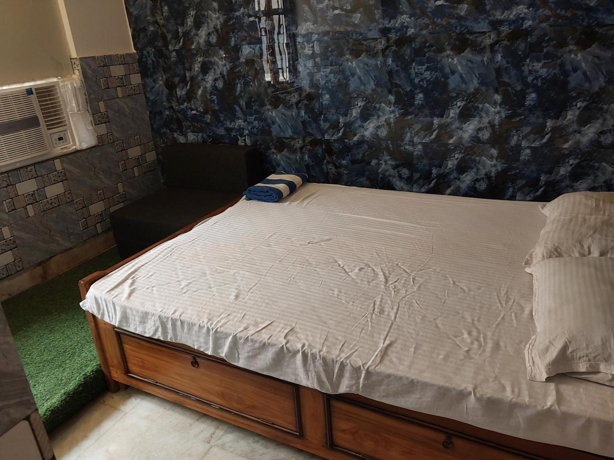 Nirman Beach Homestay Puri Buitenkant foto