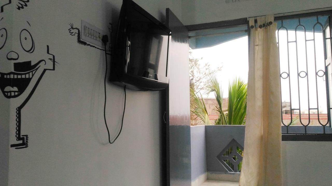 Nirman Beach Homestay Puri Buitenkant foto